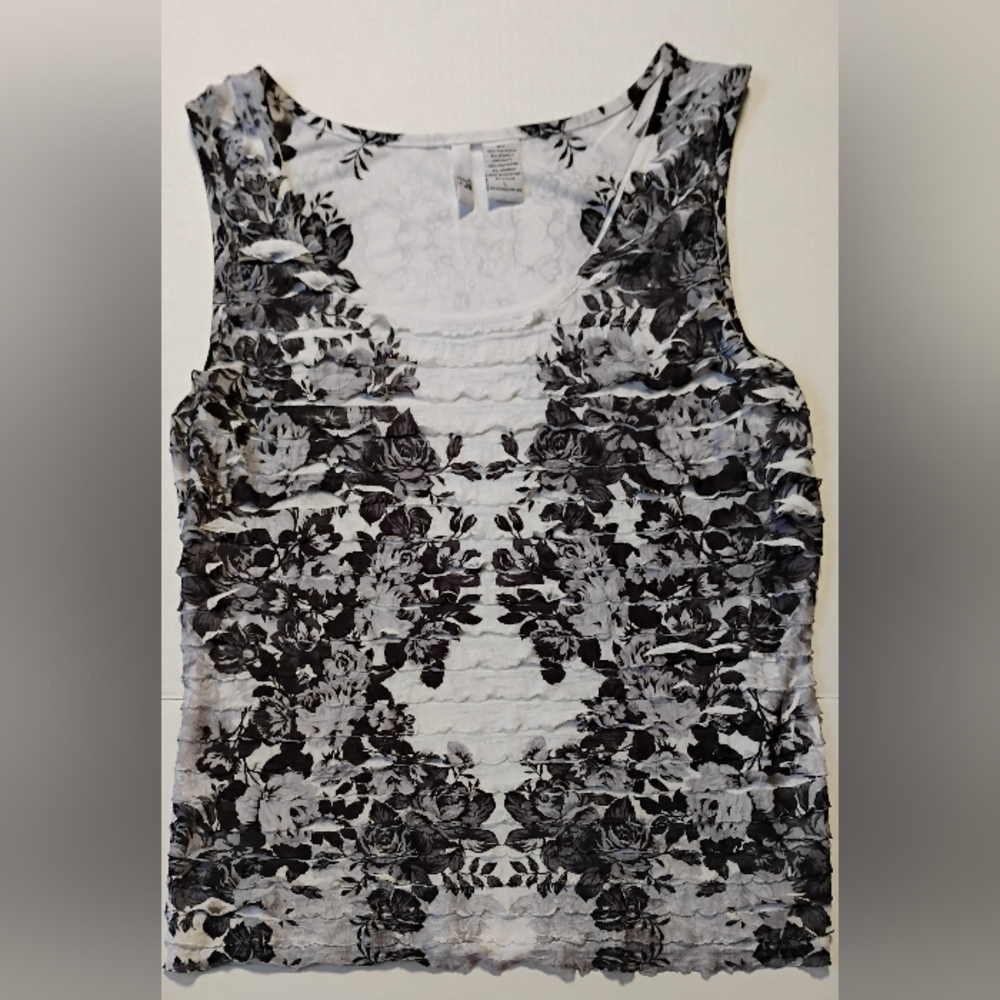 Sami & Jo Floral Ruffle Sleeveless Top - Black & White Size L
